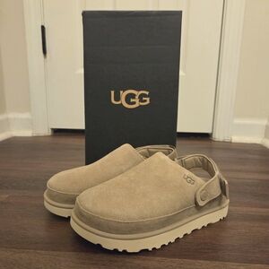 UGG Goldenstar Clogs (NWT)